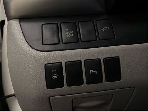 Used 2015 Toyota Highlander Limited AWD/4WD image 24