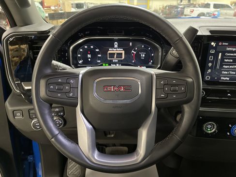 Used 2023 GMC Sierra 1500 Elevation image 17