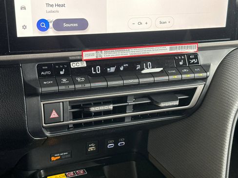 New 2026 Toyota Camry SE FWD image 18