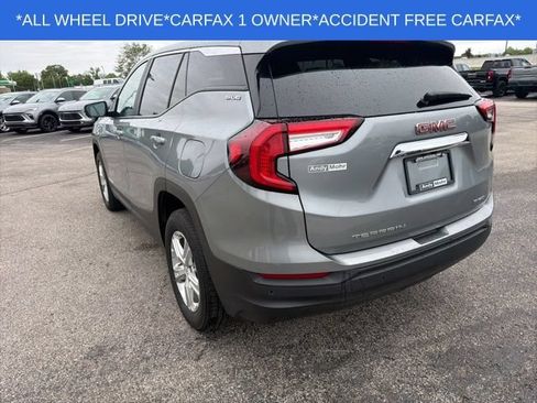 Used 2023 GMC Terrain SLE AWD/4WD image 9