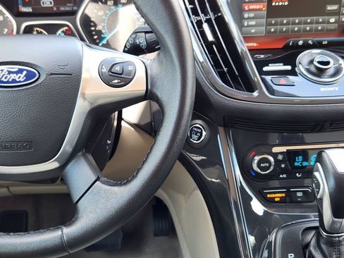 Used 2015 Ford Escape Titanium w/ Equipment Group 301A AWD/4WD image 27