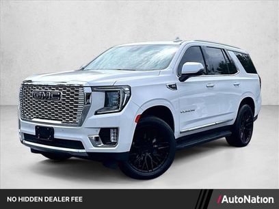 Used 2024 GMC Yukon SLT w/ SLT Luxury Package