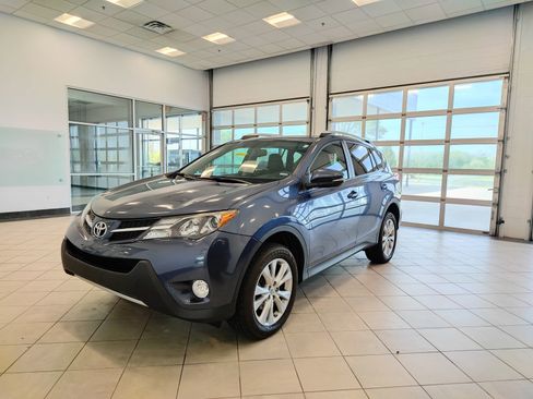Used 2014 Toyota RAV4 Limited AWD/4WD image 8