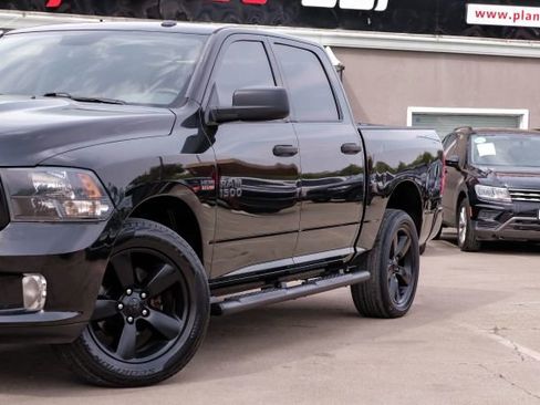 Used 2018 RAM 1500 Express w/ Black Ram 1500 Express Group image 6