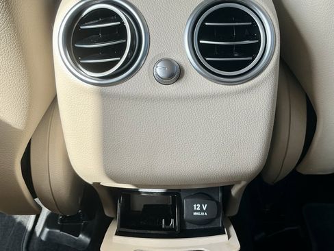 Used 2017 Mercedes-Benz GLC 300 image 30