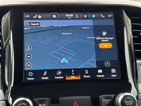 Used 2022 RAM 1500 Laramie image 17