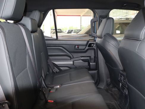 Used 2025 Toyota 4Runner TRD Off-Road Premium w/ Tow Technology Package AWD/4WD image 36
