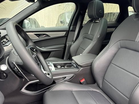New 2025 Jaguar F-PACE R-Dynamic S image 6