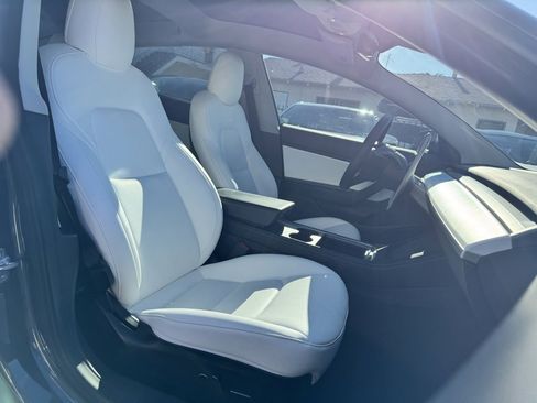 Used 2021 Tesla Model 3 Long Range image 23