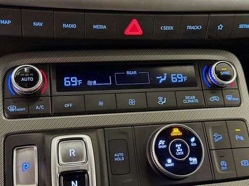 Used 2025 Hyundai Palisade SEL image 24