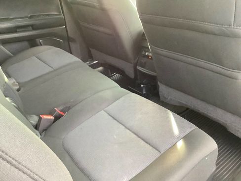 Used 2015 Ford Explorer XLT image 33