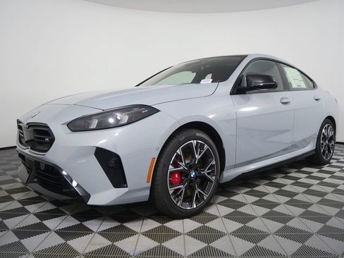 Used 2026 BMW M235i xDrive w/ Technology Package AWD/4WD image 7
