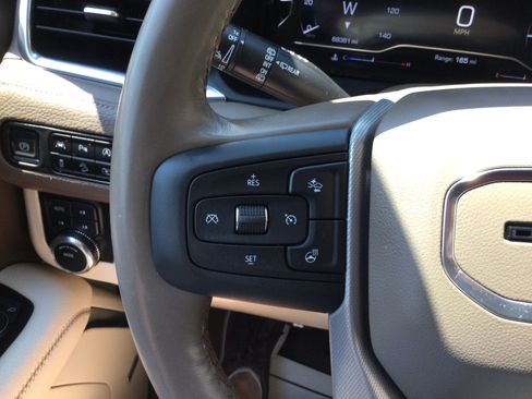 Used 2022 GMC Yukon Denali w/ Denali Premium Package AWD/4WD image 23