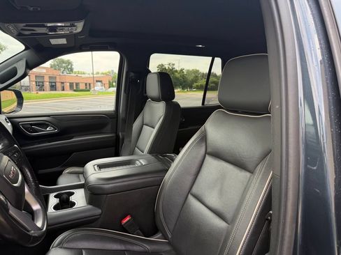 Used 2021 GMC Yukon SLT w/ SLT Luxury Plus Package AWD/4WD image 14