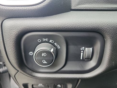 Used 2024 RAM 1500 Big Horn AWD/4WD image 14