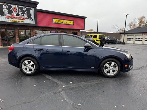 Used 2011 Chevrolet Cruze LT w/ RS Package image 8