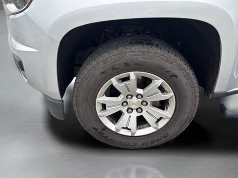 Used 2020 Chevrolet Colorado LT AWD/4WD image 43