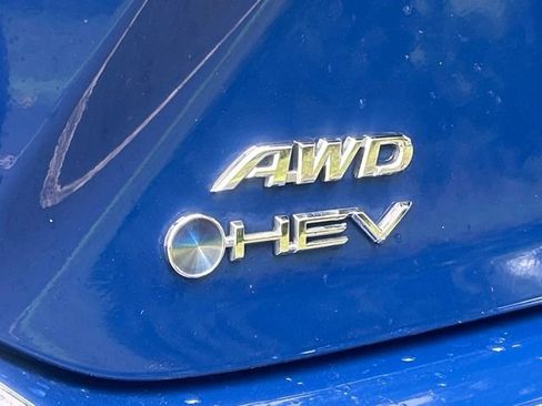 Used 2025 Toyota Camry SE w/ Multimedia Upgrade Package AWD/4WD image 13
