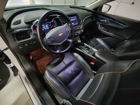 Used 2018 Chevrolet Impala Premier FWD image 24