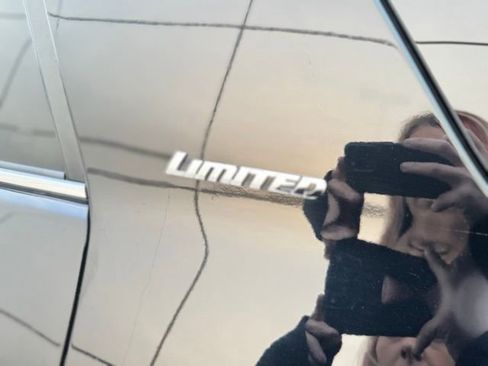 Used 2020 Toyota 4Runner Limited image 46