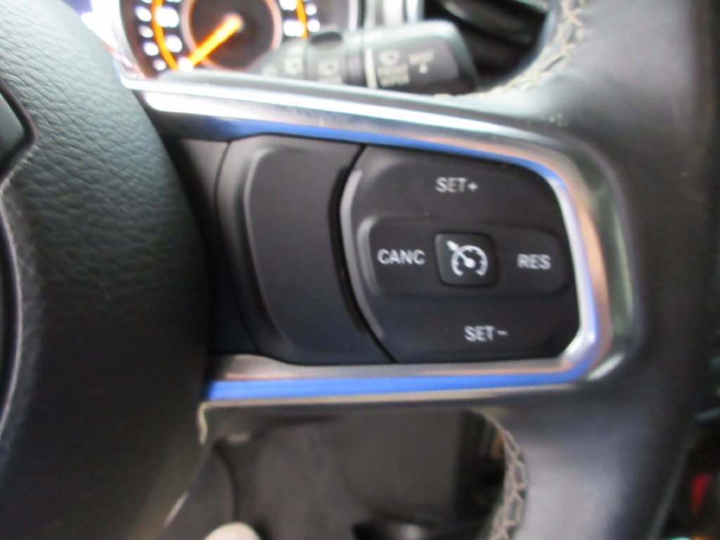 Used 2018 Jeep Wrangler Unlimited Sahara w/ Safety Group AWD/4WD image 27