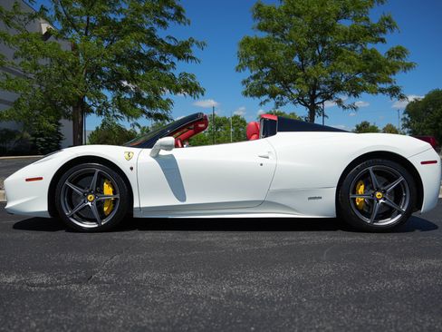 Used 2013 Ferrari 458 Spider RWD image 7