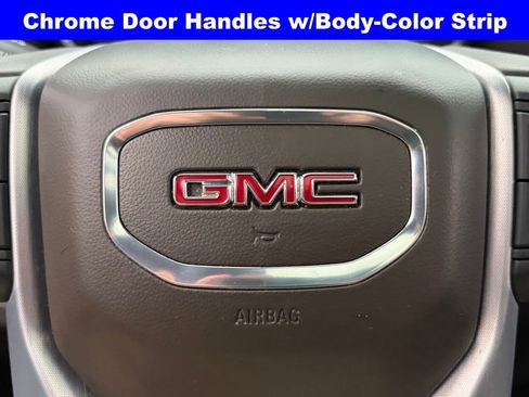 Used 2022 GMC Yukon SLT w/ SLT Premium Package image 14