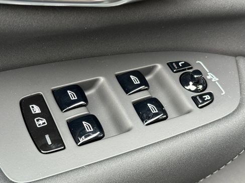New 2026 Volvo XC90 T8 Ultra w/ Lounge Package image 11