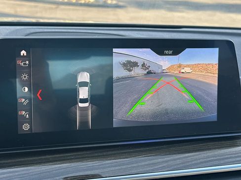 Used 2019 BMW 530e image 21