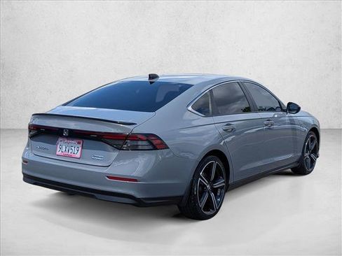 Used 2024 Honda Accord Sport image 5