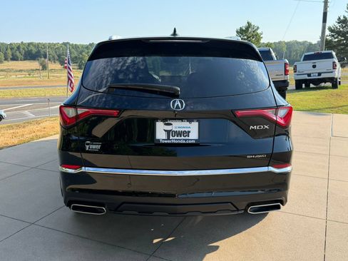 Used 2024 Acura MDX w/ Advance Package AWD/4WD image 5