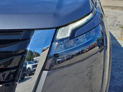 Certified 2024 Nissan Pathfinder S image 9