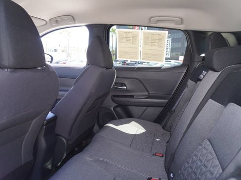 Used 2026 Nissan Kicks SV FWD image 10