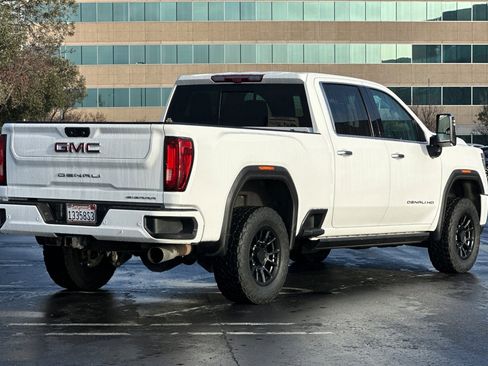 Used 2022 GMC Sierra 2500 Denali w/ Denali Ultimate Package image 4