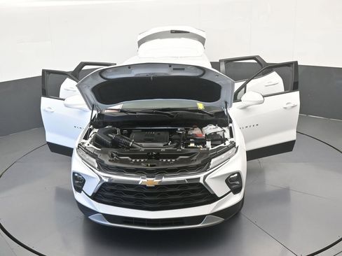 Used 2024 Chevrolet Blazer LT image 70