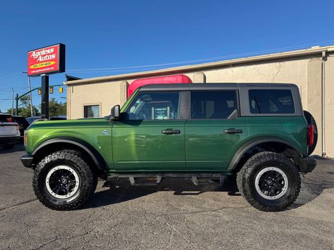 Used 2023 Ford Bronco Black Diamond w/ Sasquatch Package AWD/4WD image 5