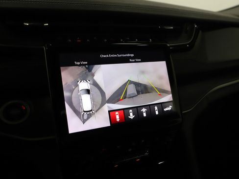 Used 2023 Jeep Grand Cherokee 4WD 4xe w/ Luxury Tech Group II image 21