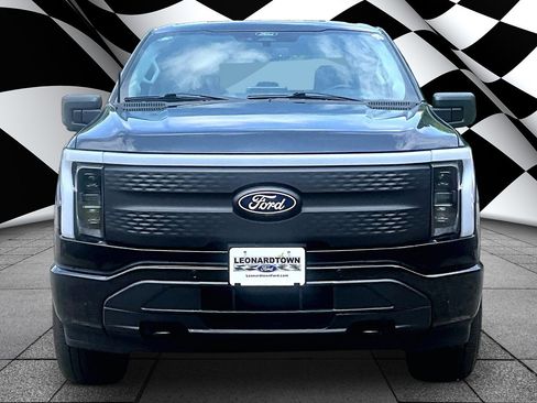 Used 2025 Ford F150 Lightning Flash AWD/4WD image 3