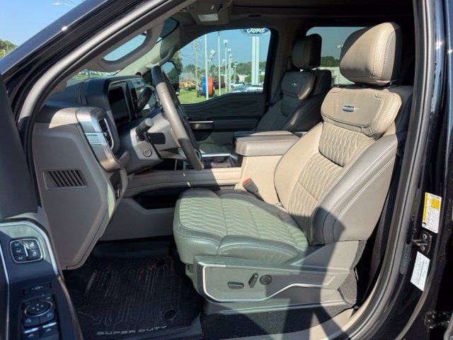Used 2026 Ford F250 Platinum w/ Platinum Plus Package AWD/4WD image 13
