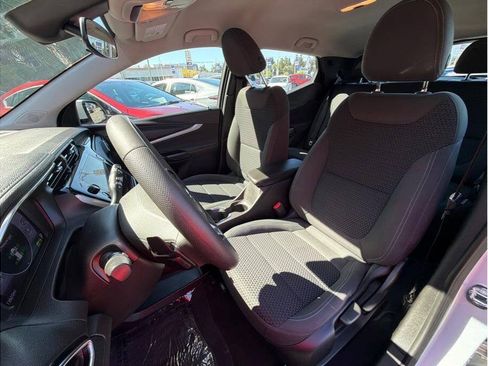 Used 2023 Chevrolet Bolt EUV LT w/ Driver Confidence Package FWD image 16