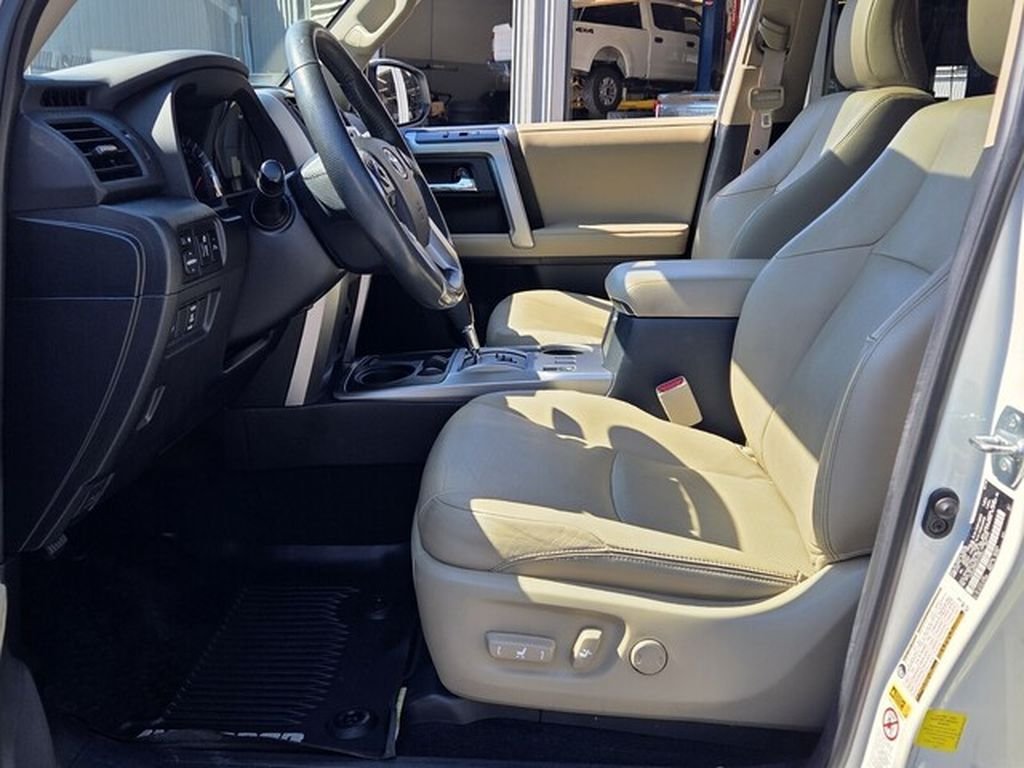 Used 2018 Toyota 4Runner Limited RWD image 6