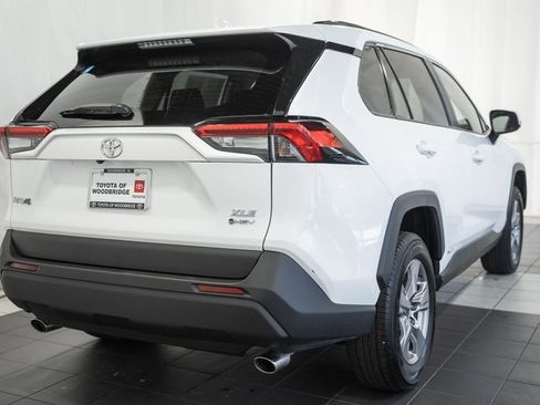 Used 2025 Toyota RAV4 XLE AWD/4WD image 4