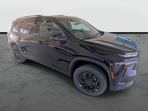 New 2026 Chevrolet Traverse LT image 4