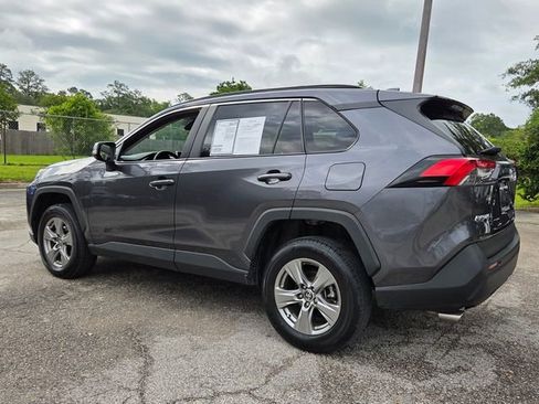 Used 2024 Toyota RAV4 XLE FWD image 5