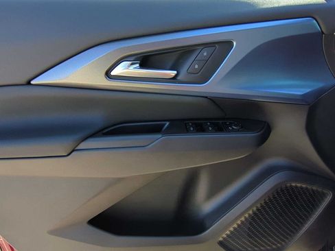 New 2026 Chevrolet Equinox EV LT AWD/4WD image 10