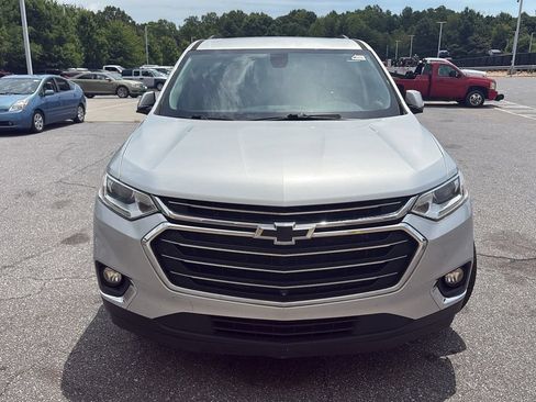 Used 2021 Chevrolet Traverse LT w/ LT Premium Package FWD image 10