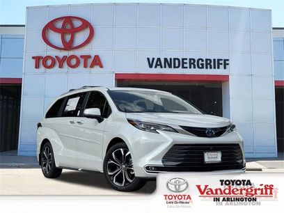 New 2025 Toyota Sienna Platinum