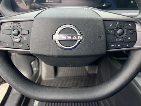 New 2026 Nissan Sentra SV FWD image 9