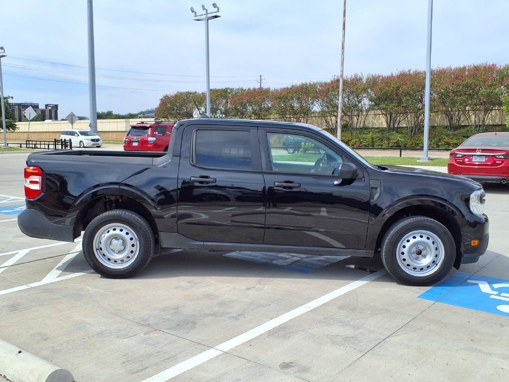 Used 2022 Ford Maverick XL FWD image 2