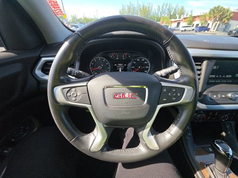 Used 2019 GMC Acadia SLE FWD image 10